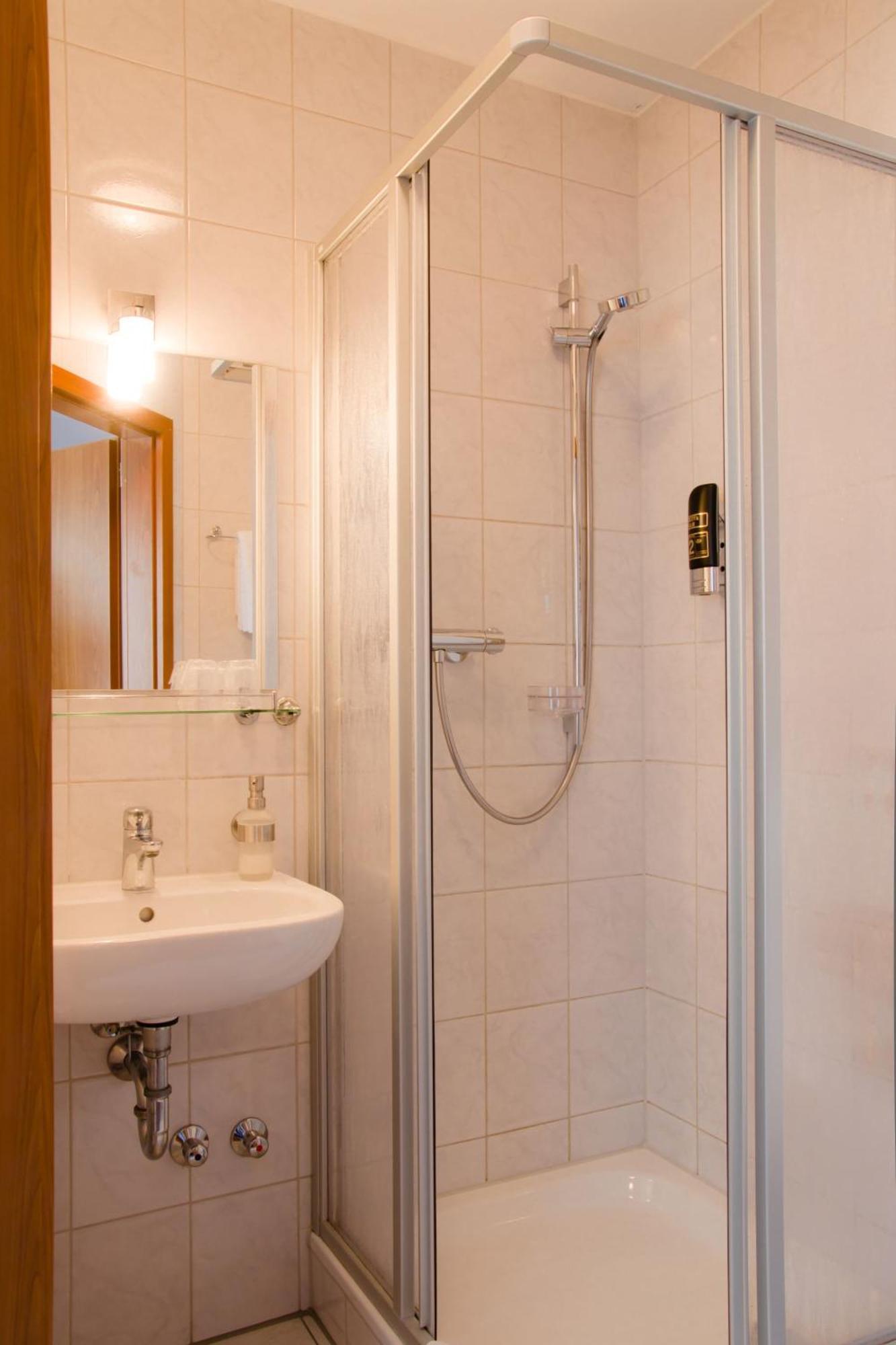 Gaestehaus Zur Kurve Zirndorf Habitación foto