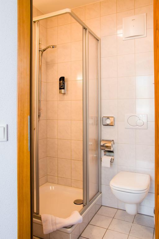 Gaestehaus Zur Kurve Zirndorf Habitación foto